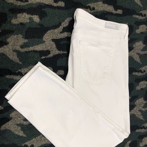 AG Stilt Crop Cigarette Crop in white